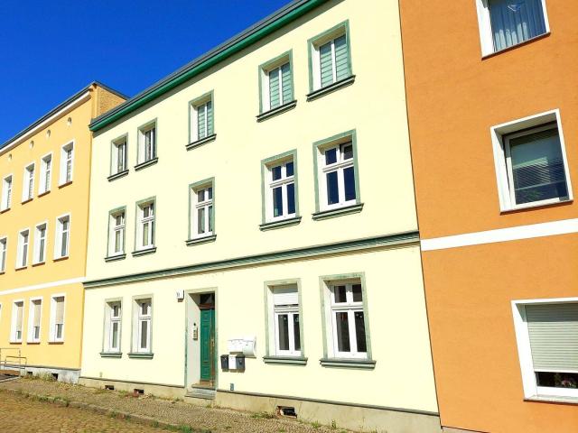Günstige Gelegenheit – rentables Mehrfamilienhaus in aufstrebendem Stadtteil