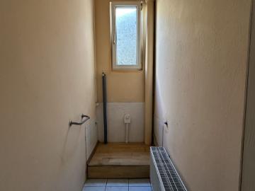 Outlet Preiswerte Singlewohnung mit Dusche