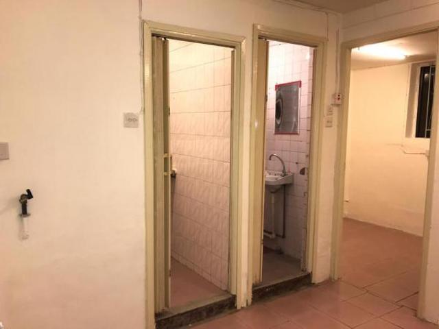 觀塘, 輔成樓的單位
