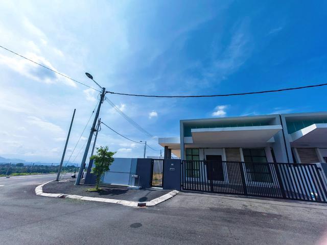 Guarded Corner Single Storey SemiD Lahat Ipoh Perak New and Completed