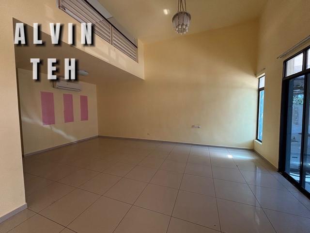 Guarded Taman Bayu Aman 3 Storey Terrace House For Sale