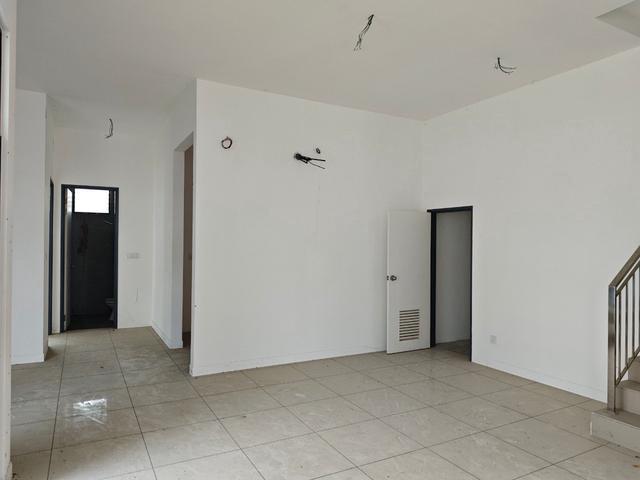 Guarded 2 Storey Semi D For Sale Hijauan Valdor Sungai Jawi