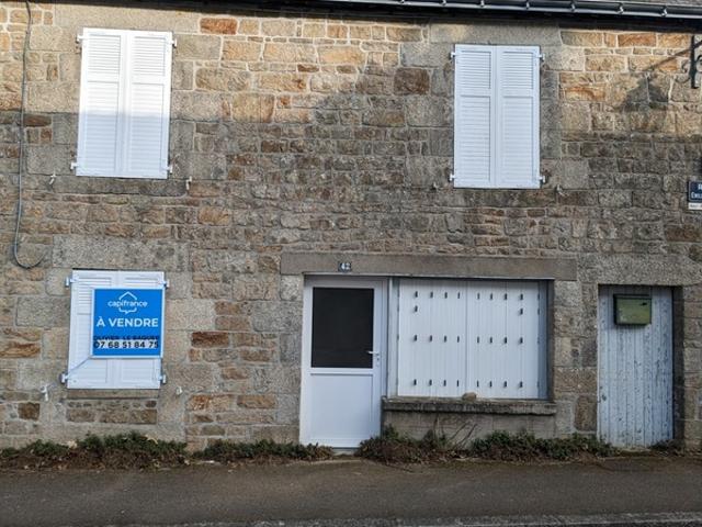 GUEMENE SUR SCORFF MAISON EN PIERRE SOUS ARDOISES DE 80M² DEPENDANCE EN PIERRE DE 100M² PARCELLE DE 489M² ENVIRON