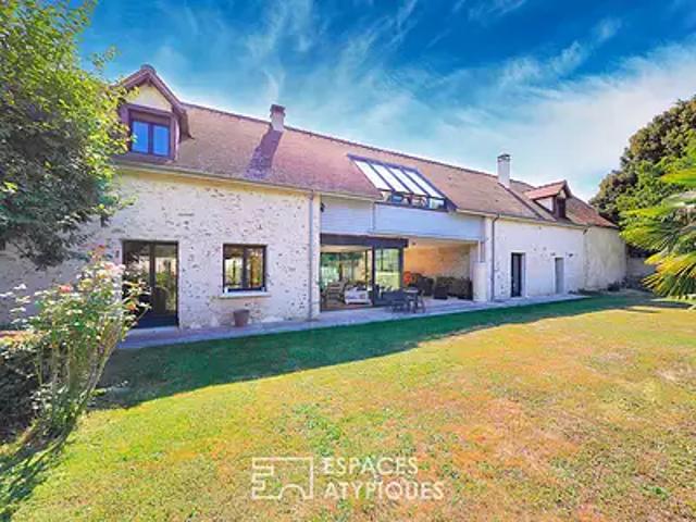 Guérard 77580 Achat / Vente maison 9 pièces t9 au dernier étage piscine