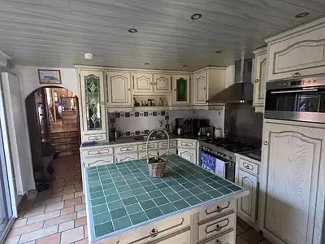 Guerbigny 80500 Achat / Vente maison 6 pièces t6 au dernier étage