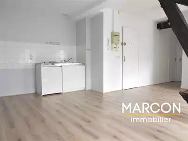 Guéret 23000 Location appartement 2 pièces t2 au dernier étage