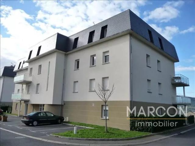 GUERET, F2 avec balcon + garage + parking + cave