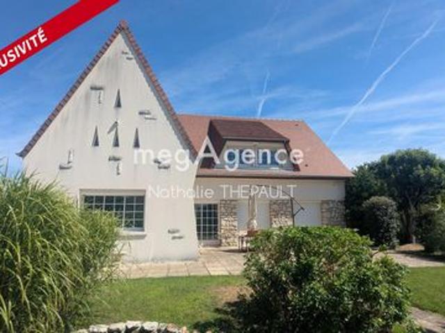 GUERNES 78520 – Élégante propriété familiale de 230 m²