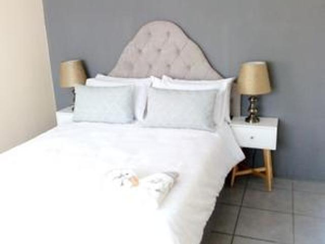 guest house in ebony park for r150 2.