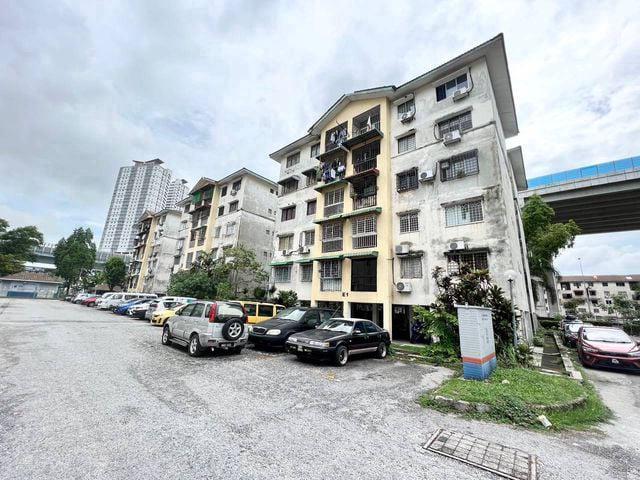 Gugusan Kekwa Kota Damansara Selangor 650 sqft BELOW MARKET