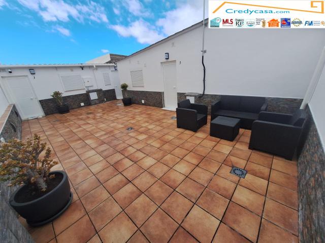 Guia Isora Pueblo. Piso tipo bungalow 1 habitacion, ADMITE MASCOTA planta baja. salon comedor cocina abierta. con terreaza. y admite mascotas. A estrenar