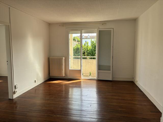 Guilheméry T3 avec deux balcons, parking et cellier