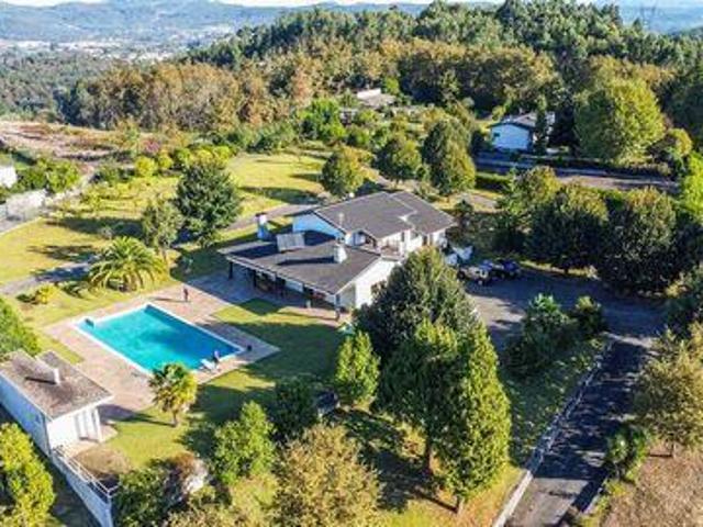 Guimarães Braga 4805 148 86053906