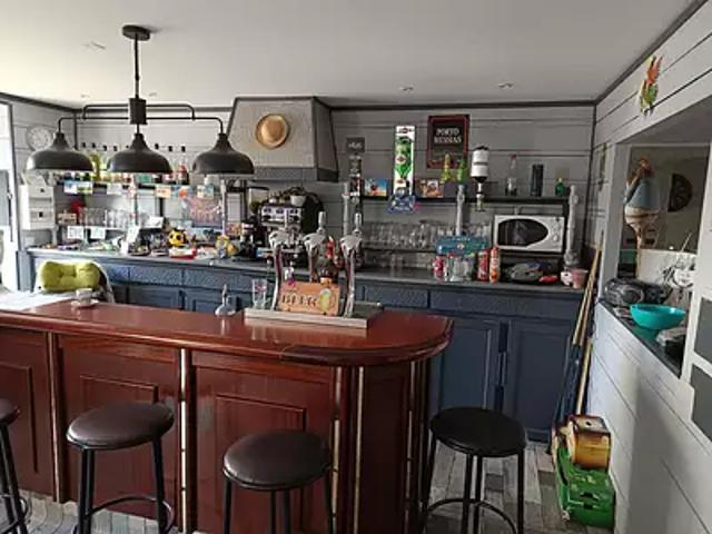 Guingamp 22200 Achat / Vente divers au dernier étage