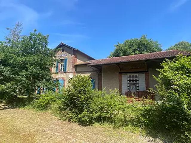 Guingamp 22200 Achat / Vente maison 6 pièces t6 au dernier étage