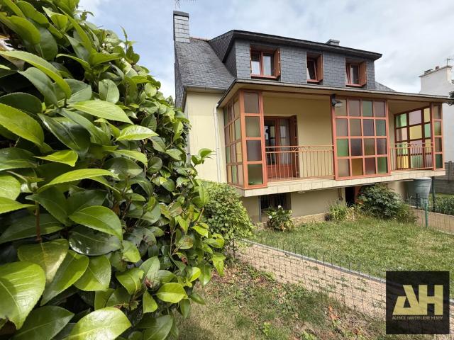 GUIPAVAS COATAUDON EN IMPASSE SOUS SOL
