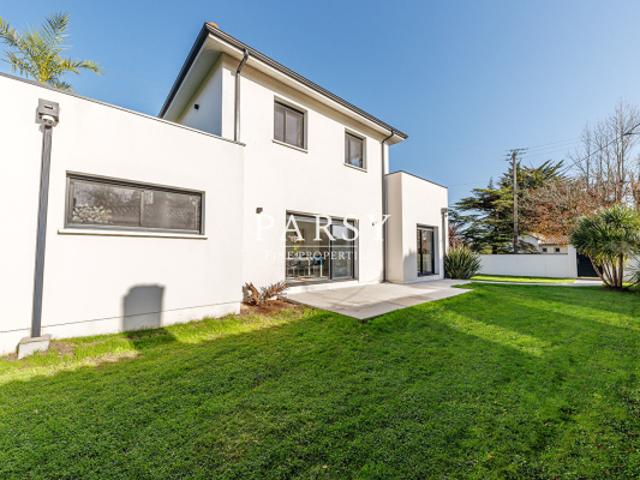 GUJAN MESTRAS: Maison d'Architecte
