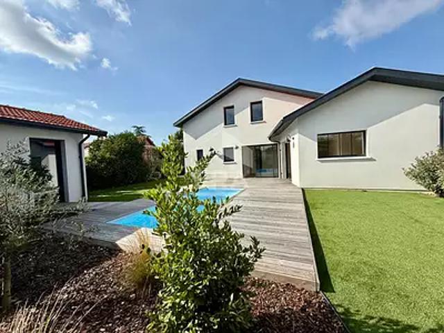 Gujan Mestras 33470 Achat / Vente maison 5 pièces t5 au dernier étage piscine