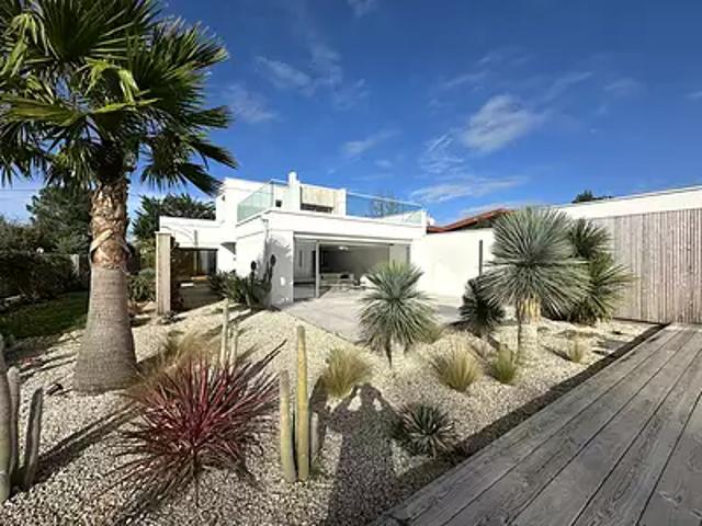 Gujan Mestras 33470 Achat / Vente maison 6 pièces t6 au dernier étage piscine