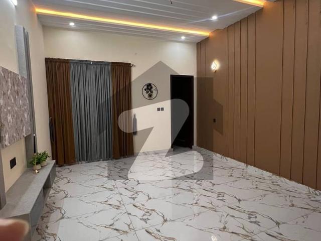Gujranwala Iqbal Town 10 Marla House For Sale