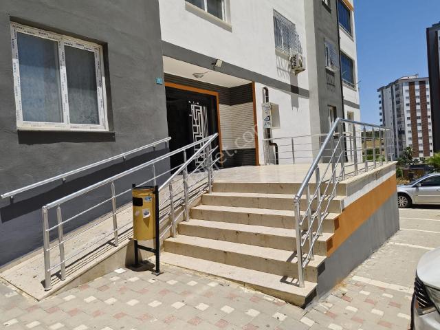 Gültepe Mahallesinde Site İçerisinde 3+1 Kapalı Mutfak Geniş Kiralık Daire