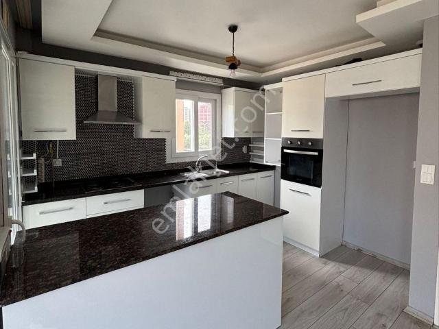 Gültepe Merkezi Lokasyonda İskanlı Doğalgazlı Kiralık 2+1 Daire