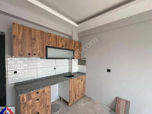 Gültepe De 1+1 Geniş Oturumlu Balkonlu Cazip Daire