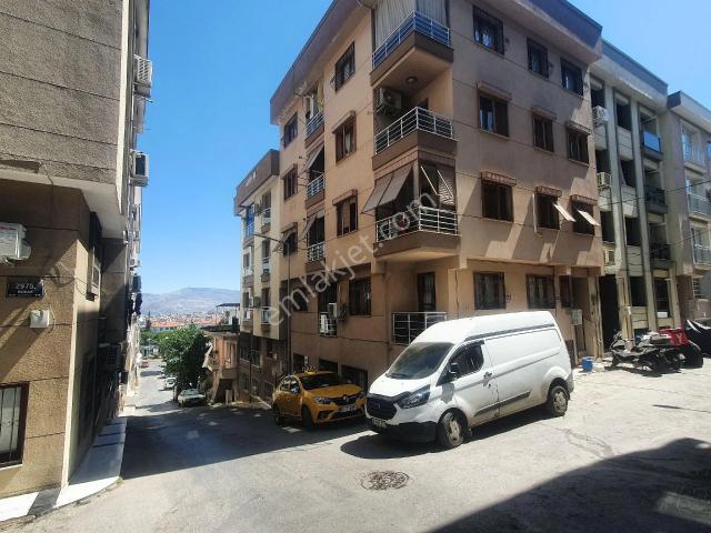 Gülyaka Mahallesi Kiralık 3+1 Aydınlık Ara Kat Daire