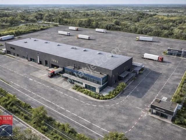 Gül Demirelden Tuzlada Satılık 6.000 M² Depo