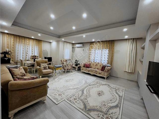 Gül Emlaktan Şehiriçi Caddesinde Satılık 3+1 Daire