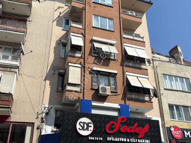 Gül Emlaktan Saat Kulesinin Altında Merkezi Konumda Acil❗️satılık 3+1 Ferah Geniş Gözde Yerde Eşyalı