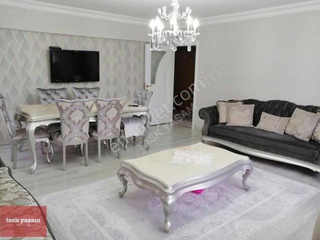 Gülbağda Cadde Üzeri Taşınmaya Hazır Geniş 2+1 Daire
