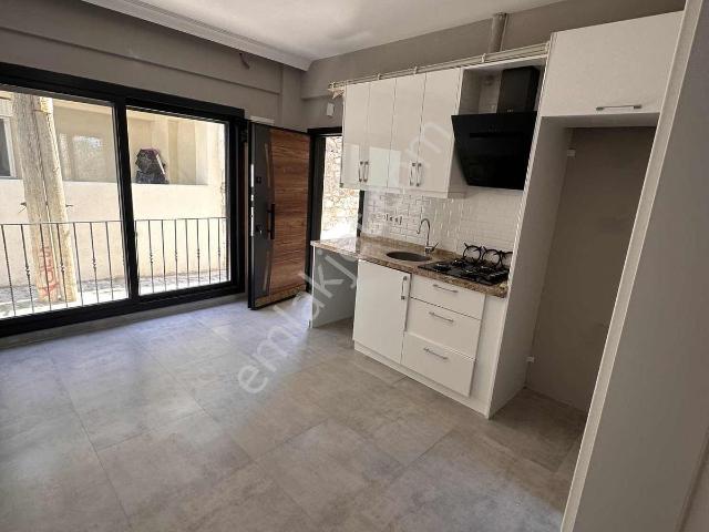 Gülbahçe Merkezde Kiralık 1+1daire