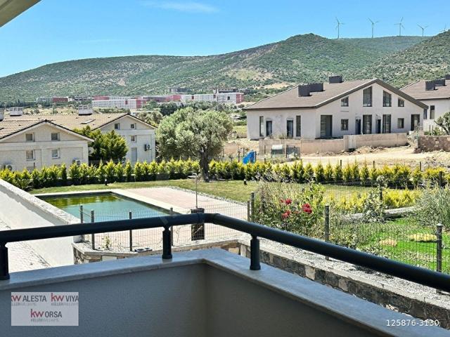 GÜLBAHÇEDE HAVUZLU EŞYALI SIFIR KİRALIK DAİRE