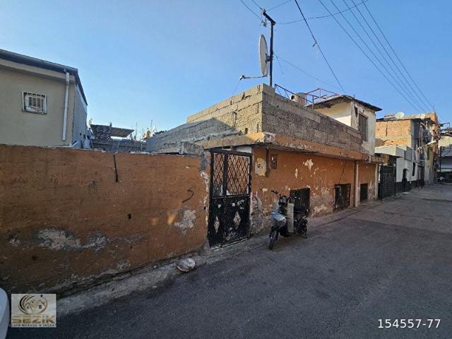 SEYHAN GÜLPINAR MHACİL SATILIK MÜSTAKİL EV200 MT 1.5 KATLIARSA KELEPİR FİYATINA