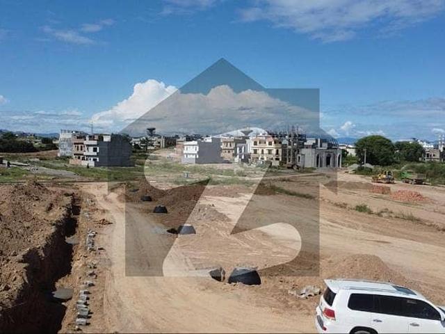Gulberg Green Block D 10 Kanal Corner Farm House Land For Sale