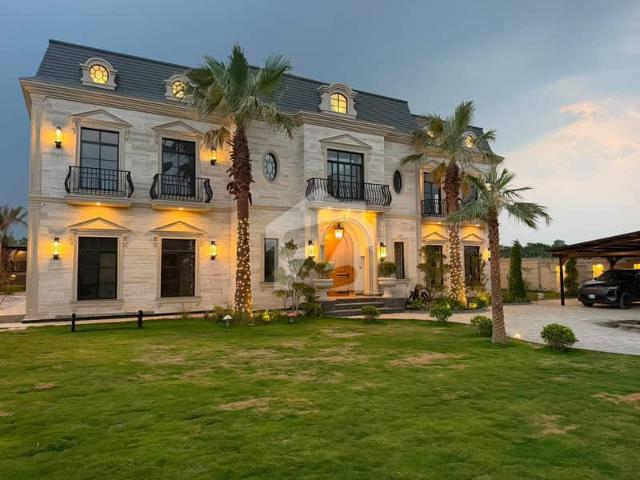 Gulberg Green Designer Farm House For Sale