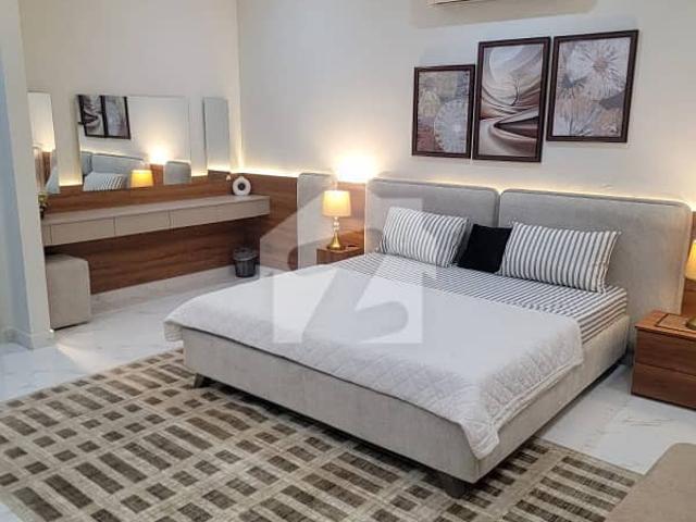 GULBERG GREEN Luxury Penthouse Available For Rent