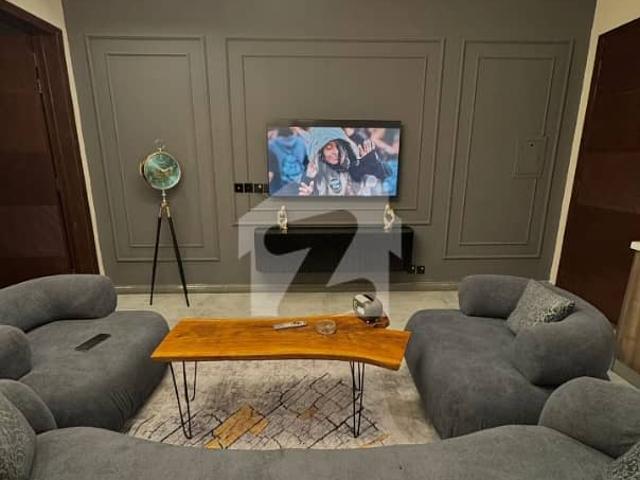 Gulberg green 1 bedroom fully luxury flat for rent