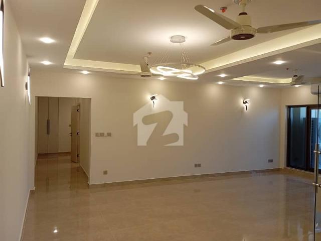 Gulberg green 2 bead room apartment available for rent