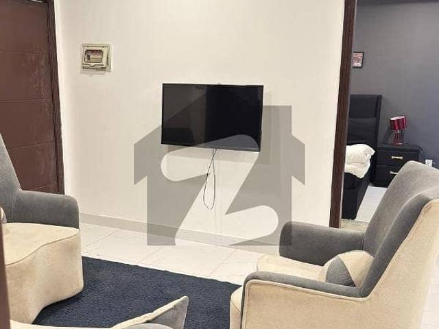 Gulberg Greens Samama Mall And Residency 3 Bedroom Non Furnished Main Road Apartment Available For Rent