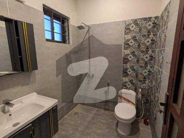 Gulberg residencia 7 marla upper floor for rent