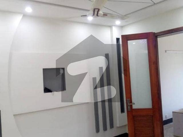 Gulberg residencia f block 10 marla upper floor for rent
