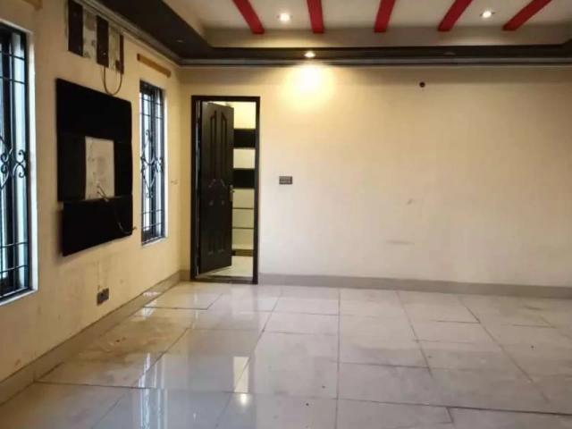 Gulberg 3 A 2 galib market corner triple story Lahore Gulberg 2 ID 48928