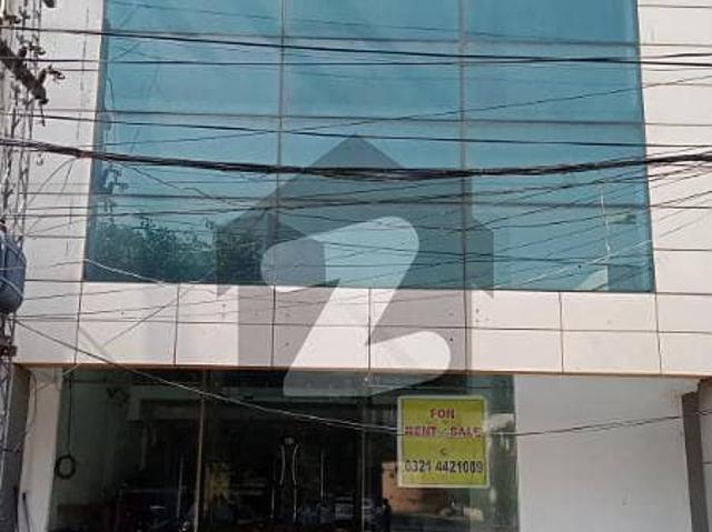 Gulberg 70000 Sqft Independent Commercial building Is Available On Sale