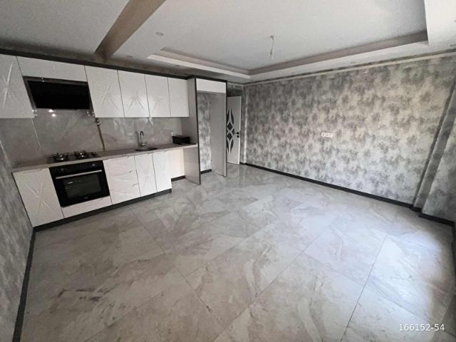 GÜLER GAYRİMENKUL DEN İZBAN DİBİ FIRSAT 1+1 ARA KAT