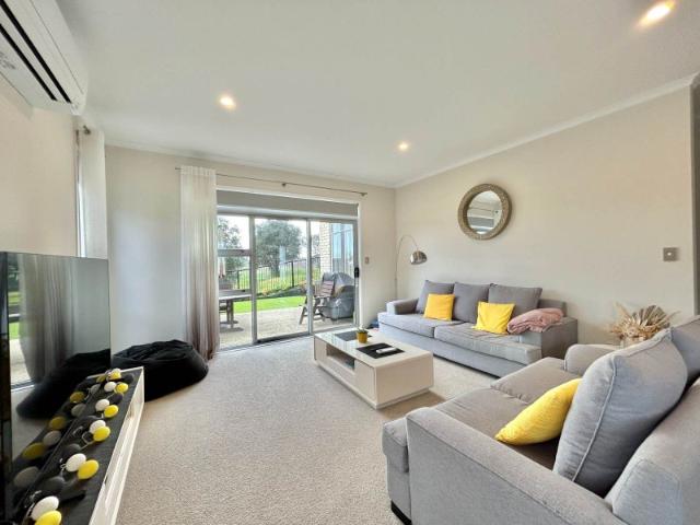 Gulf Harbour, 2 bedrooms