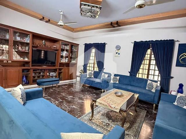 Gulistan e Johar Block 2 400 Sq Yd | One Unit Bungalow | West Open | Leased