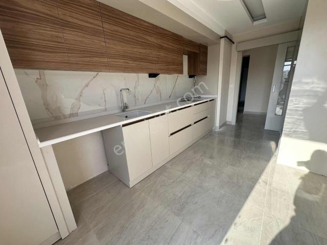 Gülistan Mahallesi Metro Sanat Sitesi Satılık 3+1 Daire