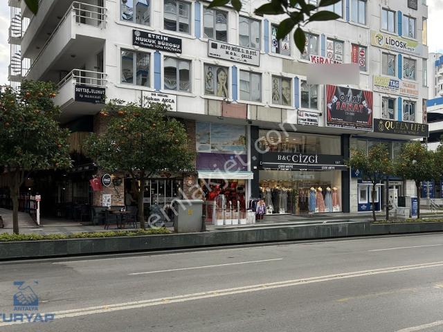 Güllük'te Full Cephe Yatırımlık 320 M2 4 Katlı Dükkan